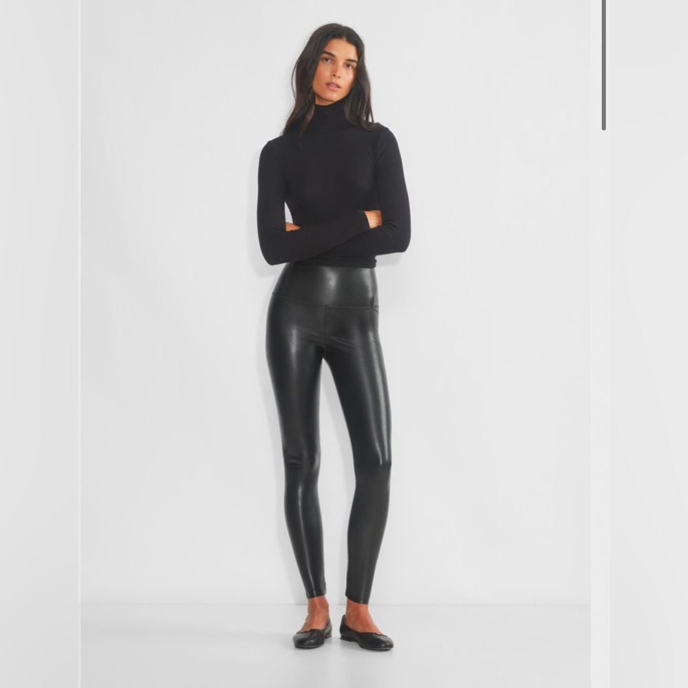 Wilfred free Daria faux leather pants